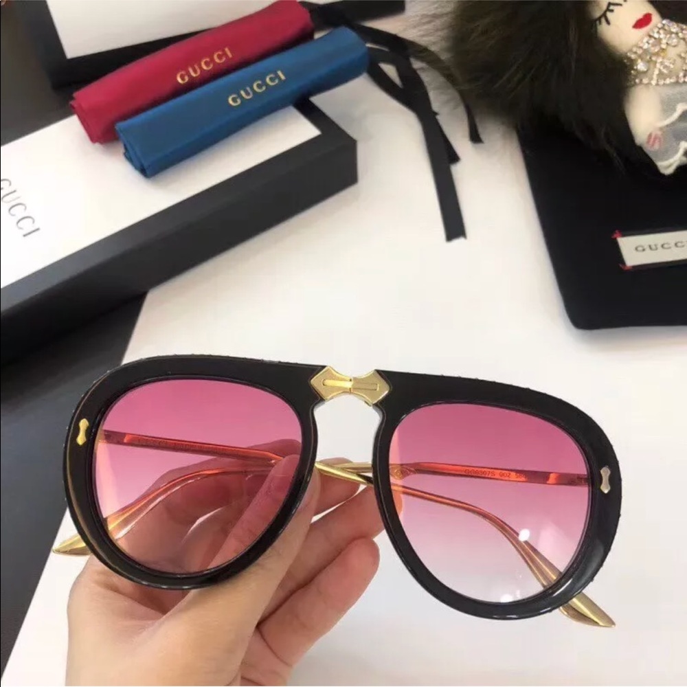 🍁 GUCCI Aviator Sunglasses 🍁